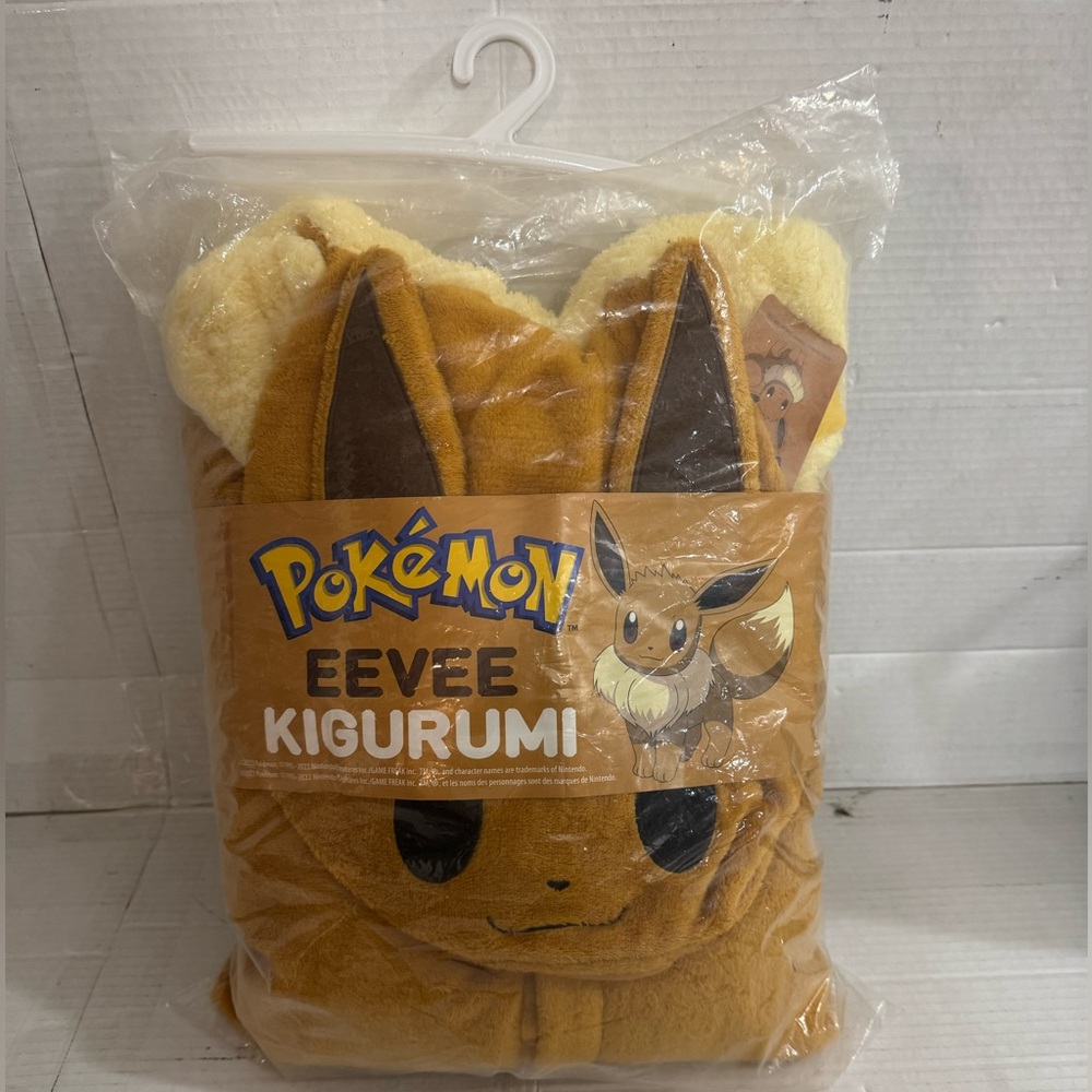Pokemon Eevee Kigurumi Shop Cosplay Costume One Piece Pajamas One Size NWT